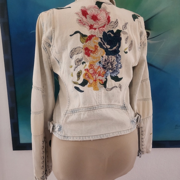 BLANK NYC | Foral Embroidered / Studded Women's Jacket - Picture 10 of 16